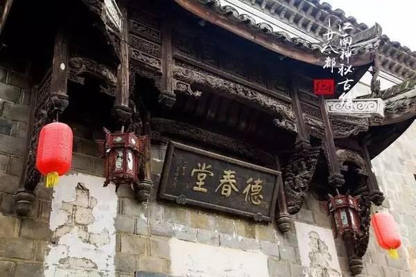 一老汉去部队看儿子被哨兵拦住,老汉:让你们师长跑步过来见我